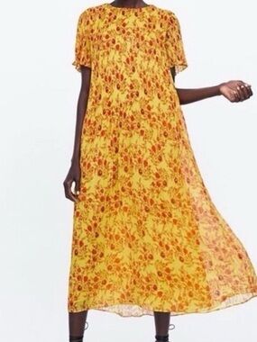 Zara Yellow Pleated Floral Print Maxi Dress Size Small